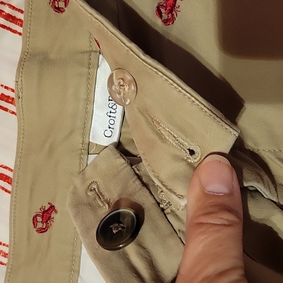 Croft & Barrow bermuda shorts. - Picture 4 of 5